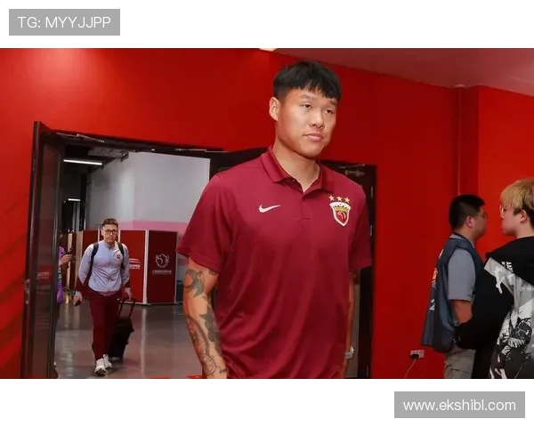 官方大连英博签下前海港后卫李昂